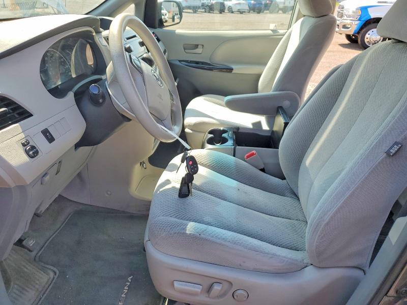 2013 Toyota Sienna მანქანა იყიდება აუქციონზე, vin: 5TDKK3DC1DS366559, აუქციონის ნომერი: 64560206