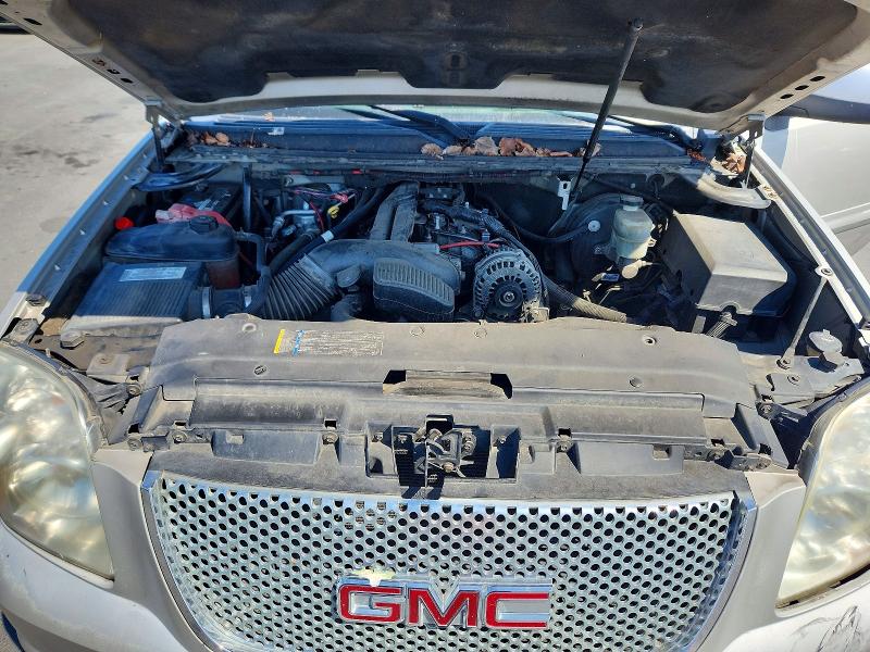 65160986 :رقم المزاد ، 1GKFK16348R116857 vin ، 2008 Gmc Yukon Xl مزاد بيع