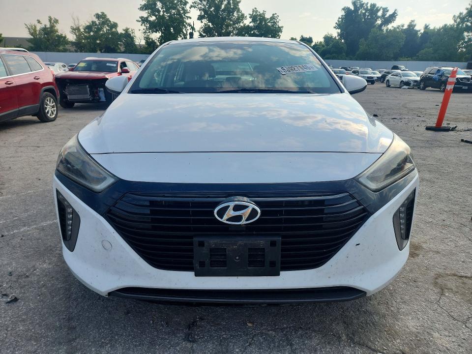 2017 Hyundai Ioniq მანქანა იყიდება აუქციონზე, vin: KMHC85LC2HU048950, აუქციონის ნომერი: 63927146