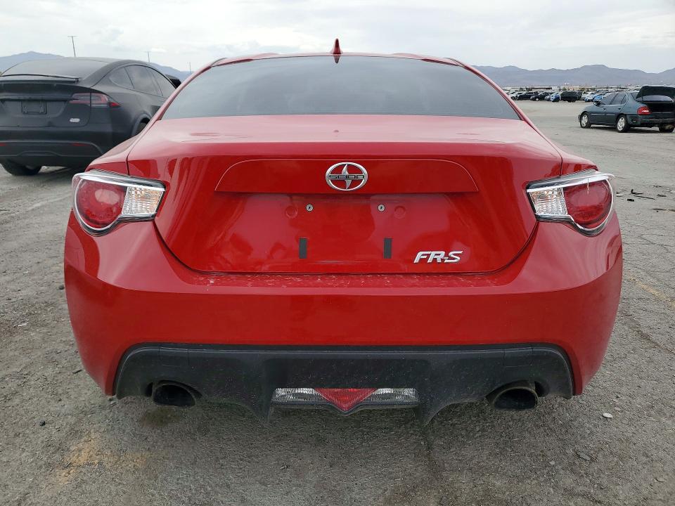 64788116 :رقم المزاد ، JF1ZNAA18F8702671 vin ، 2015 Scion Fr-s مزاد بيع