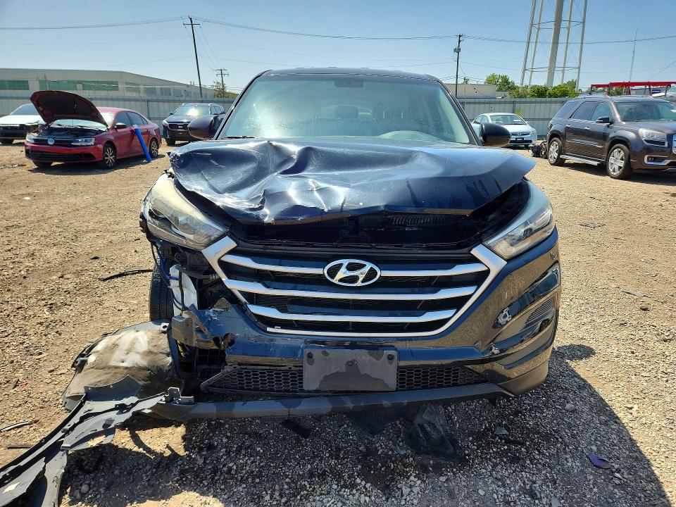 65055646 :رقم المزاد ، KM8J23A41HU287723 vin ، 2017 Hyundai Tucson مزاد بيع