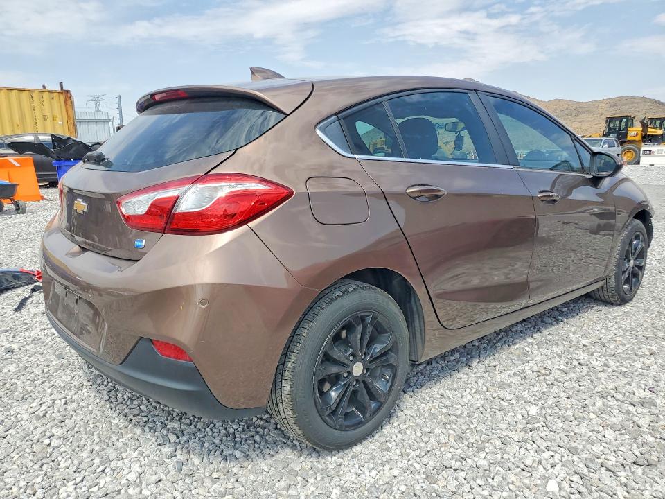 63427056 :رقم المزاد ، 3G1BH6SE4KS569810 vin ، 2019 Chevrolet Cruze مزاد بيع