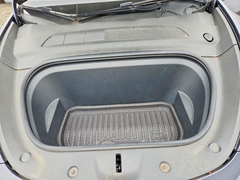 64479636 :رقم المزاد ، 5YJYGDEE4MF212580 vin ، 2021 Tesla Model Y مزاد بيع