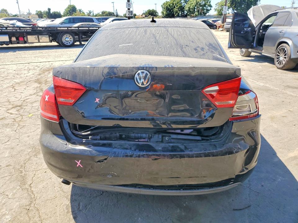 Продаж на аукціоні авто 2015 Volkswagen Passat, vin: 1VWAT7A35FC111449, номер лоту: 65164246