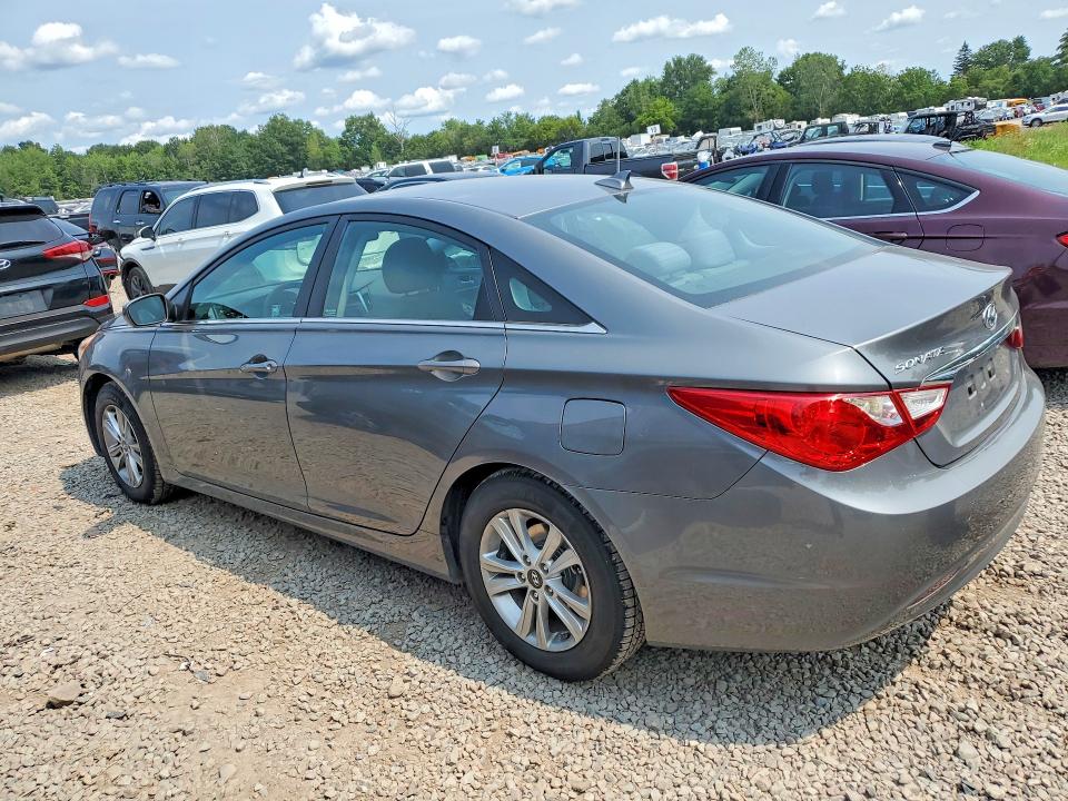 2013 Hyundai Sonata მანქანა იყიდება აუქციონზე, vin: 5NPEB4AC4DH765947, აუქციონის ნომერი: 64723566