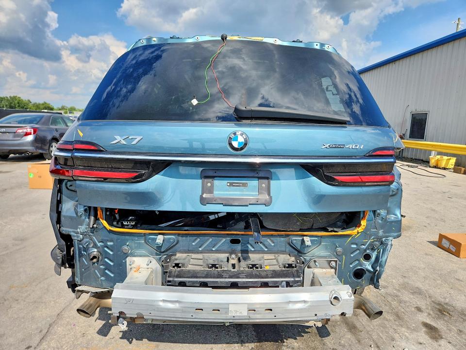 64974996 :رقم المزاد ، 5UX23EM06S9Y17123 vin ، 2025 Bmw X7 مزاد بيع