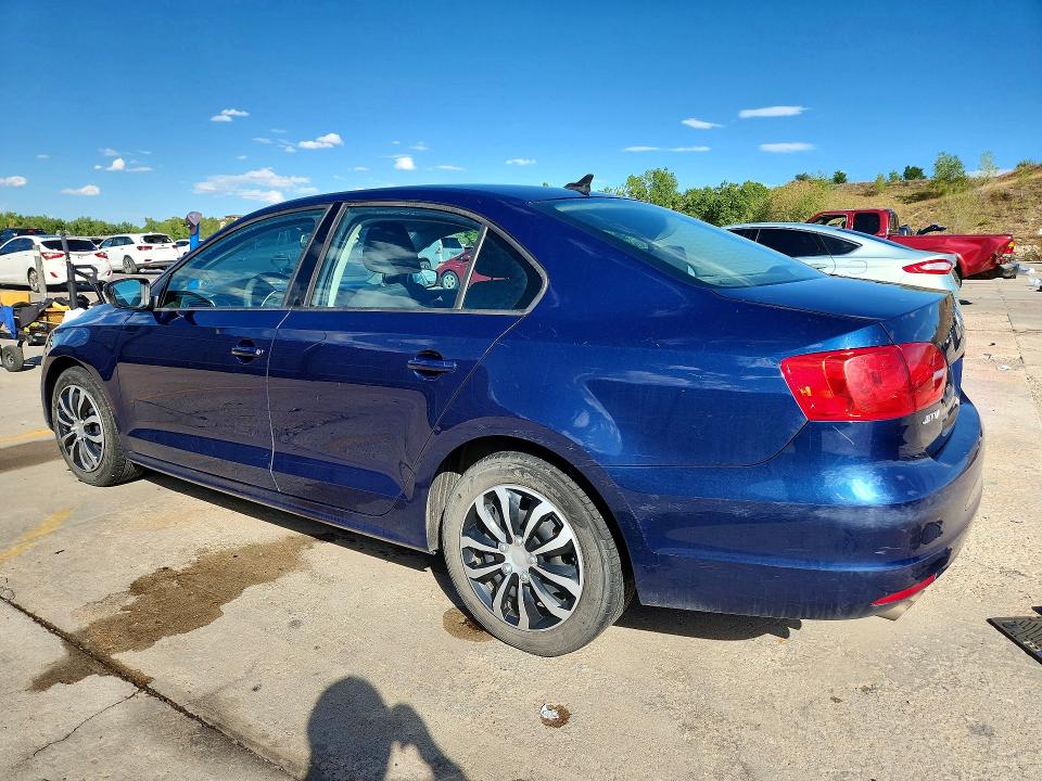 65348166 :رقم المزاد ، 3VW3L7AJ5EM301479 vin ، 2014 Volkswagen Jetta مزاد بيع