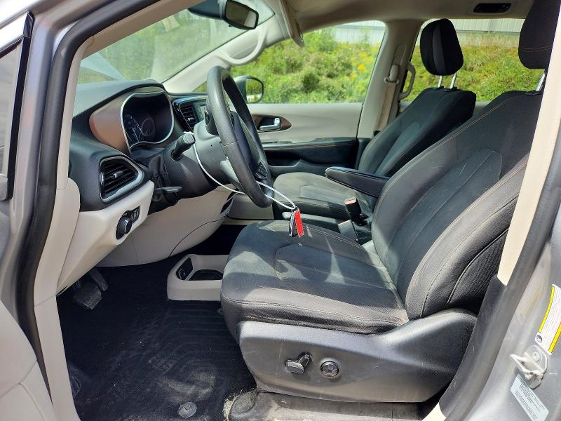 66009126 :رقم المزاد ، 2C4RC1CG4HR503044 vin ، 2017 Chrysler Pacifica مزاد بيع