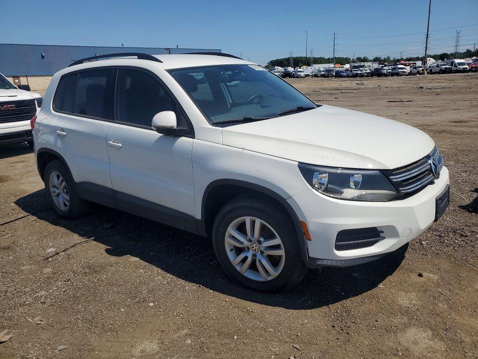 Aukcja sprzedaży 2016 Volkswagen Tiguan, vin: WVGBV7AX2GW557218, numer aukcji: 64146506