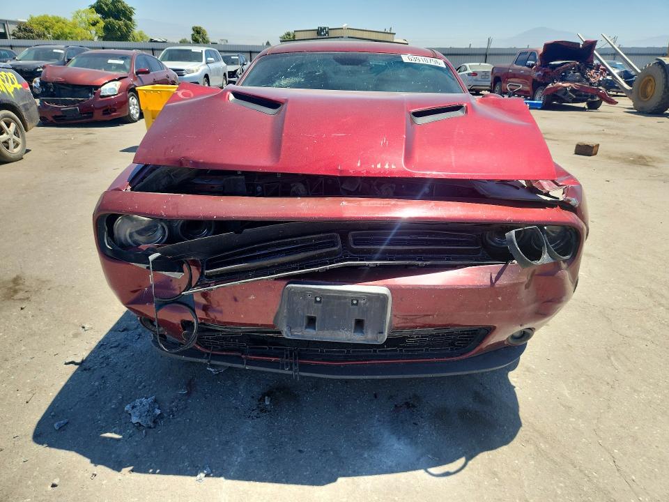 63910796 :رقم المزاد ، 2C3CDZAGXJH262935 vin ، 2018 Dodge Challenger مزاد بيع