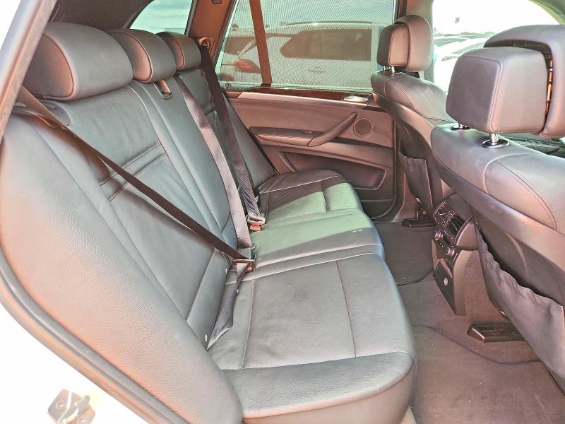 63408906 :رقم المزاد ، 5UXZV4C51BL402407 vin ، 2011 Bmw X5 مزاد بيع