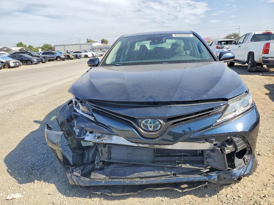 2018 Toyota Camry მანქანა იყიდება აუქციონზე, vin: 4T1B31HKXJU504699, აუქციონის ნომერი: 65392836