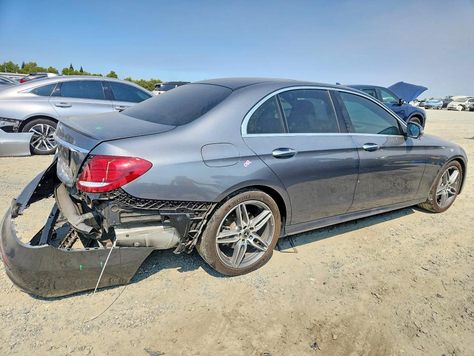2018 Mercedes-benz E მანქანა იყიდება აუქციონზე, vin: WDDZF4JB7JA458990, აუქციონის ნომერი: 63322856