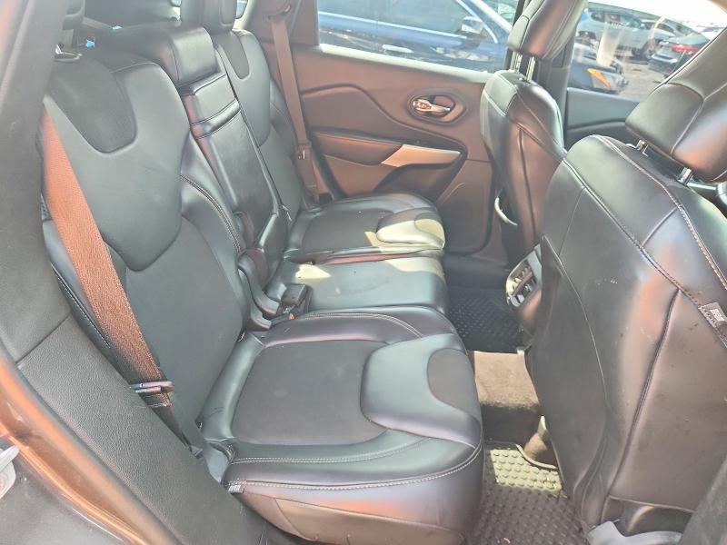 66931446 :رقم المزاد ، 1C4PJLLB5JD565008 vin ، 2018 Jeep Cherokee مزاد بيع