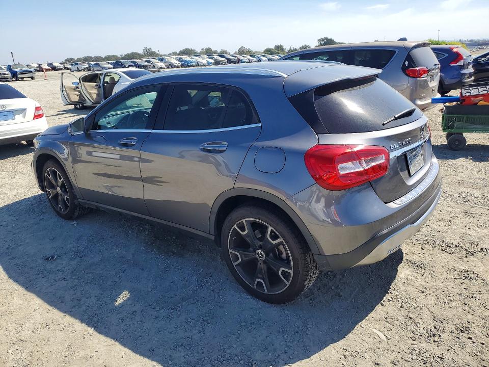 63772806 :رقم المزاد ، WDCTG4GB7KJ580121 vin ، 2019 Mercedes-benz Gla مزاد بيع