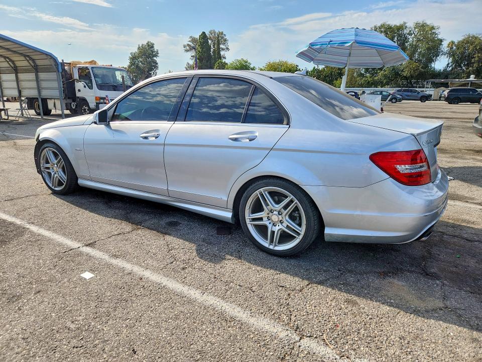 Продаж на аукціоні авто 2012 Mercedes-benz C, vin: WDDGF4HBXCA615864, номер лоту: 64518996