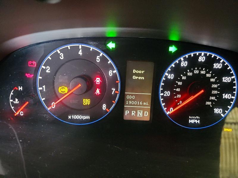 2008 Hyundai Azera მანქანა იყიდება აუქციონზე, vin: KMHFC46F98A273055, აუქციონის ნომერი: 66639506