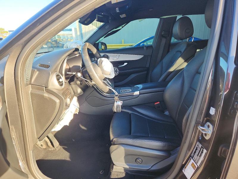 64121356 :رقم المزاد ، W1N0G8DB5NG117151 vin ، 2022 Mercedes-benz Glc مزاد بيع