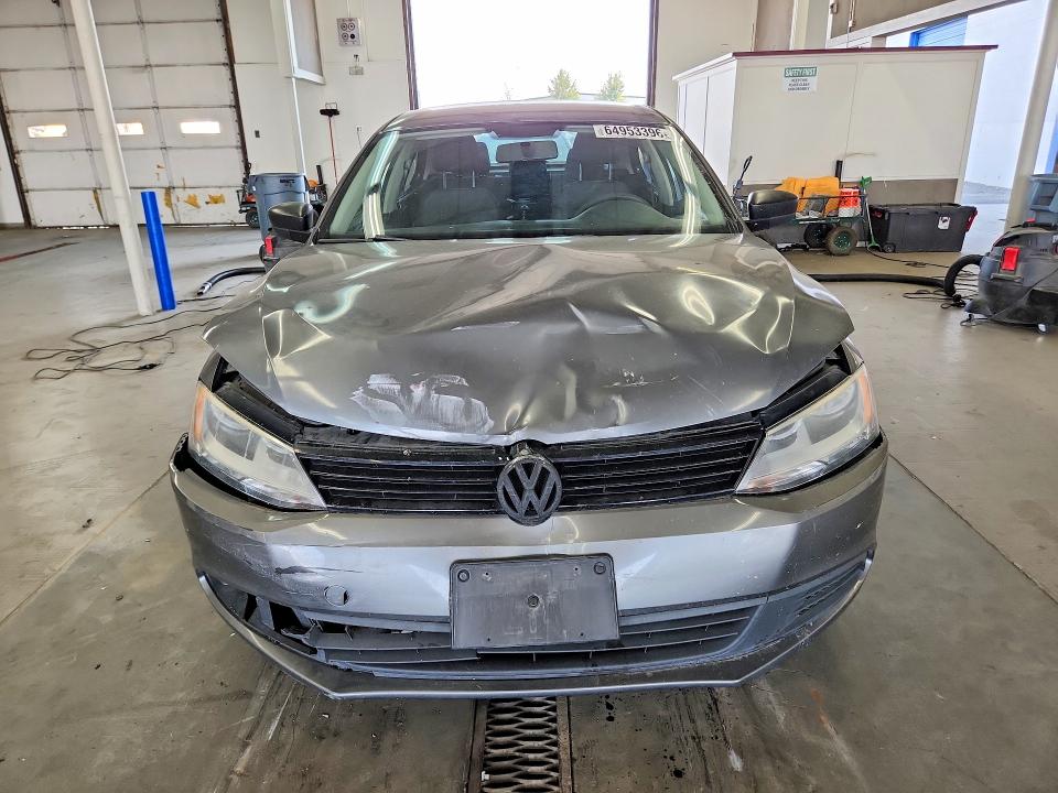 64953396 :رقم المزاد ، 3VW2K7AJ8BM400565 vin ، 2011 Volkswagen Jetta مزاد بيع