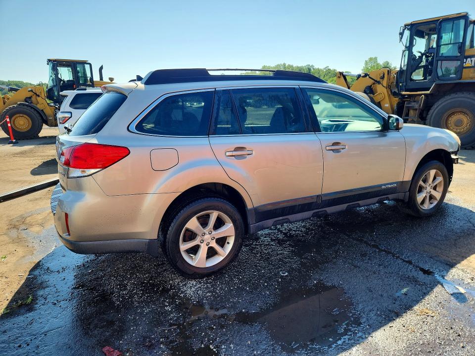 Продаж на аукціоні авто 2014 Subaru Outback, vin: 4S4BRBKC4E3246911, номер лоту: 64202696