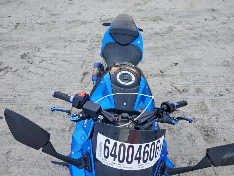 Продажа на аукционе авто 2025 Suzuki Gsx800, vin: JS1EM13BXS7100298, номер лота: 64004606