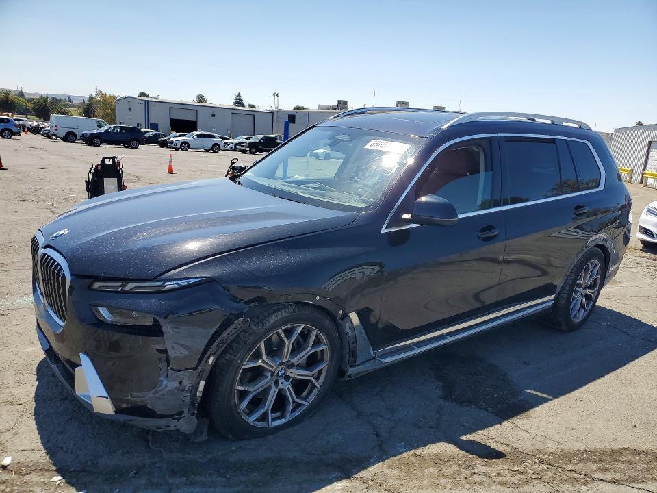65604576 :رقم المزاد ، 5UX23EM05P9R60149 vin ، 2023 Bmw X7 مزاد بيع
