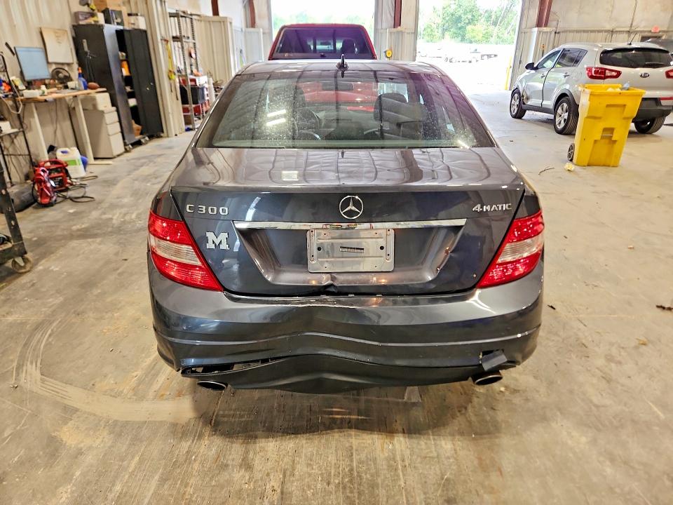 64800316 :رقم المزاد ، WDDGF8BB9BR185518 vin ، 2011 Mercedes-benz C مزاد بيع