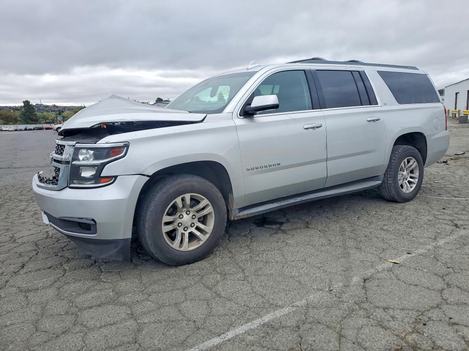 65225526 :رقم المزاد ، 1GNSKHKC8HR152891 vin ، 2017 Chevrolet Suburban مزاد بيع