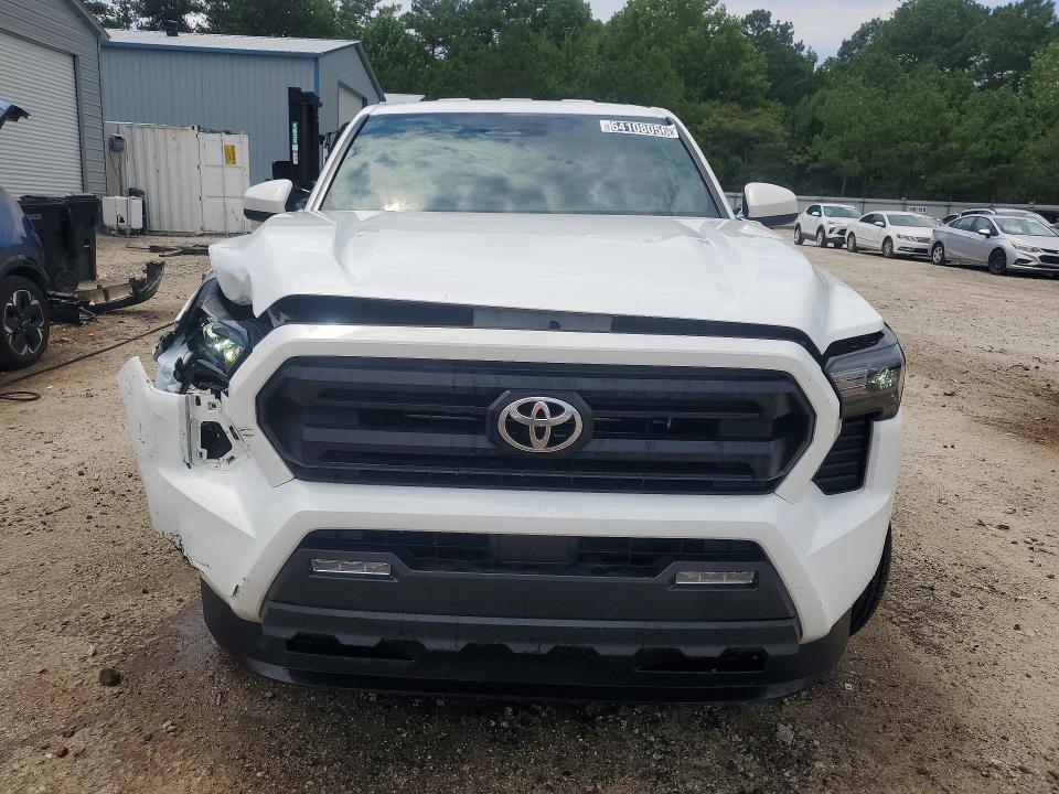 2026 Toyota Tacoma მანქანა იყიდება აუქციონზე, vin: 3TMLB5JN4TM222606, აუქციონის ნომერი: 64108056