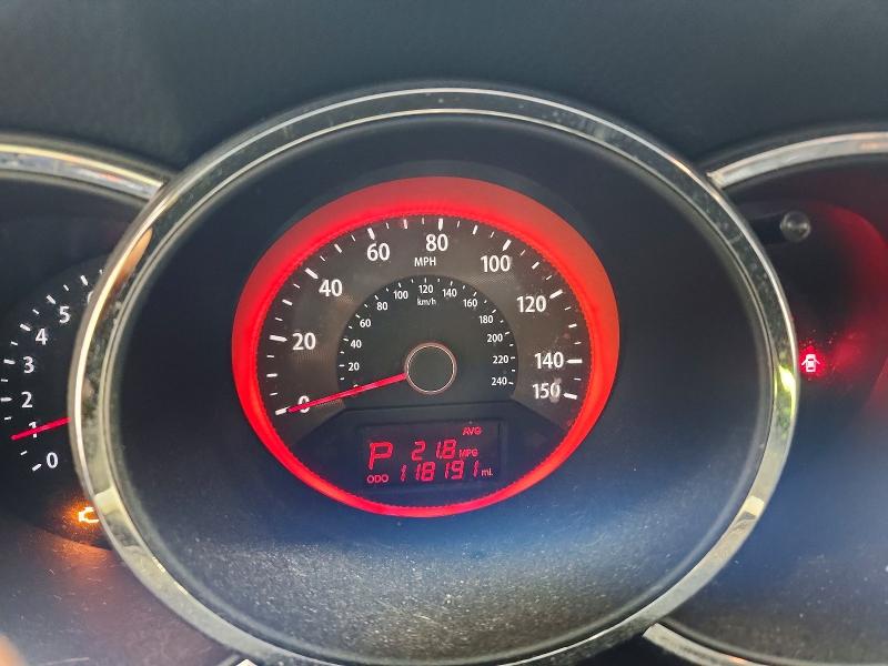 63571436 :رقم المزاد ، 5XYKW4A2XBG092942 vin ، 2011 Kia Sorento مزاد بيع
