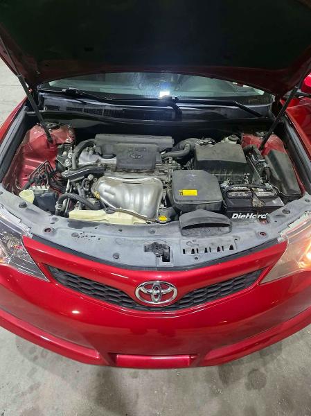 65232036 :رقم المزاد ، 4T1BF1FK3EU736321 vin ، 2014 Toyota Camry مزاد بيع