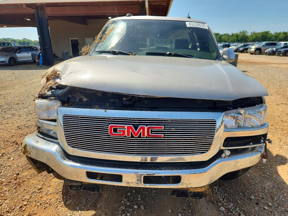 65520016 :رقم المزاد ، 2GTEK13T151182377 vin ، 2005 Gmc New Sierra مزاد بيع