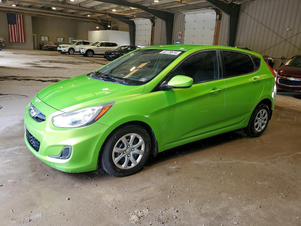 2014 Hyundai Accent მანქანა იყიდება აუქციონზე, vin: KMHCT5AEXEU155579, აუქციონის ნომერი: 63779616