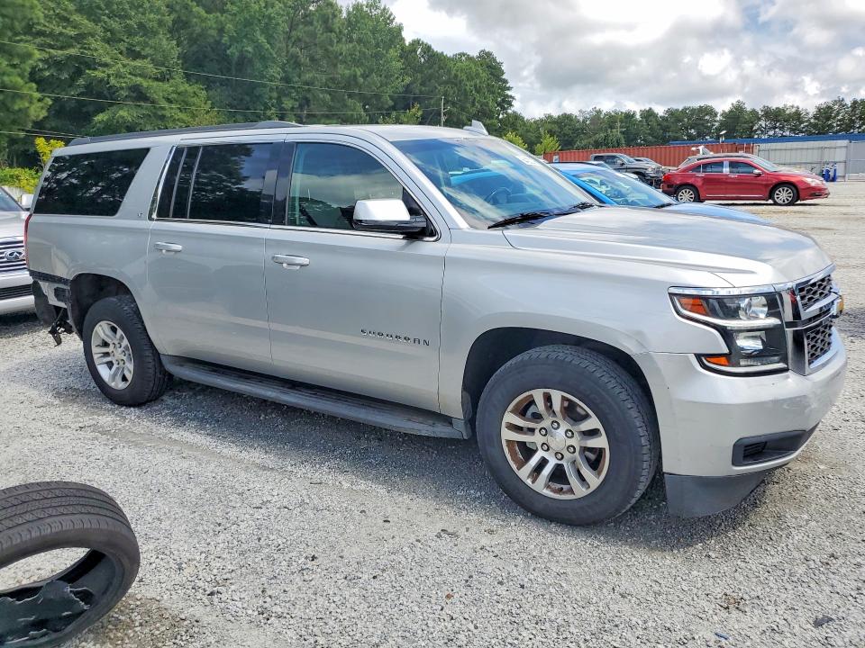 64292236 :رقم المزاد ، 1GNSCHKC8HR220636 vin ، 2017 Chevrolet Suburban مزاد بيع