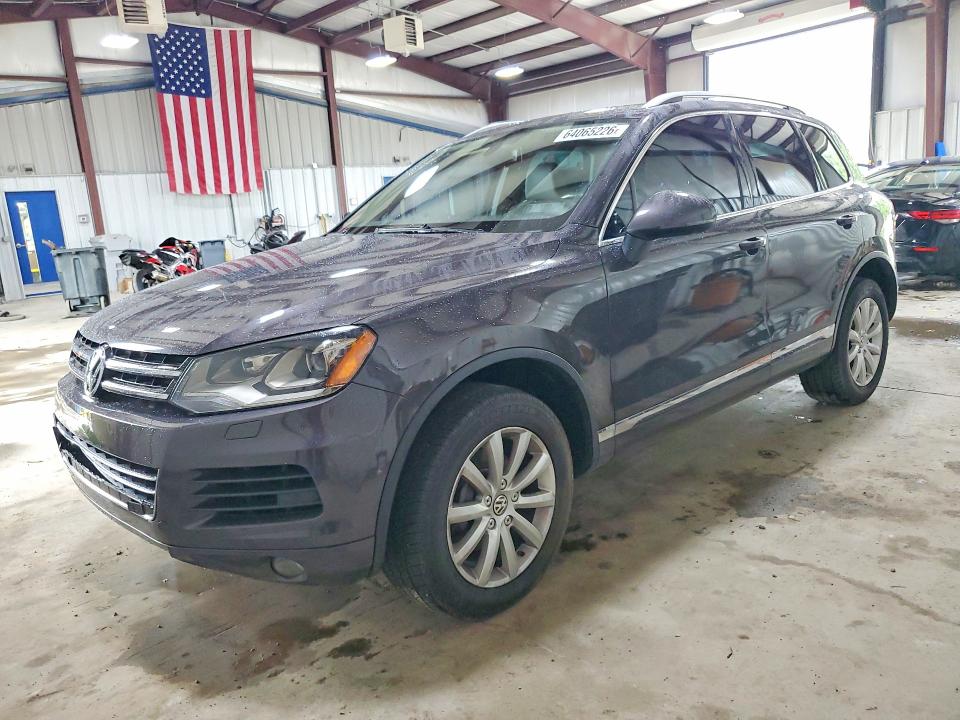 64065226 :رقم المزاد ، WVGFF9BP6CD000651 vin ، 2012 Volkswagen Touareg مزاد بيع
