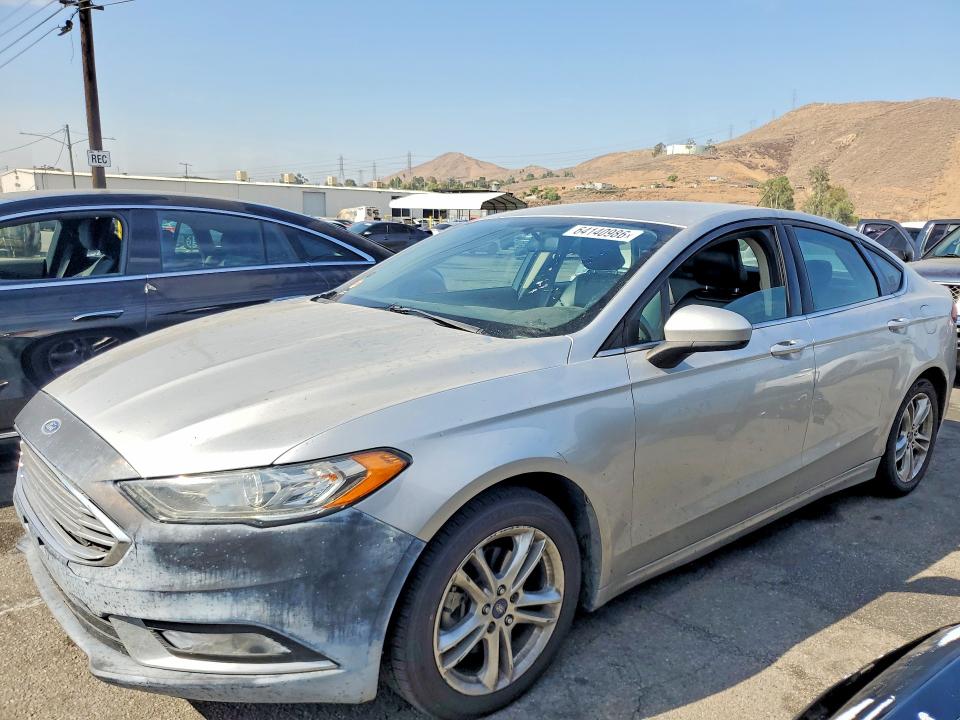 64140986 :رقم المزاد ، 3FA6P0LU4HR165250 vin ، 2017 Ford Fusion مزاد بيع