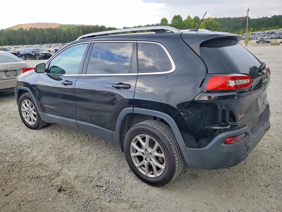 63730546 :رقم المزاد ، 1C4PJLCB1JD531180 vin ، 2018 Jeep Cherokee مزاد بيع