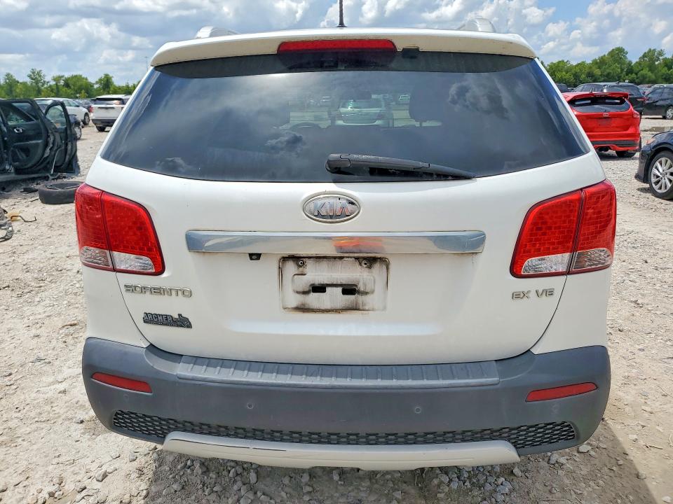 64386096 :رقم المزاد ، 5XYKU4A24CG234189 vin ، 2012 Kia Sorento مزاد بيع