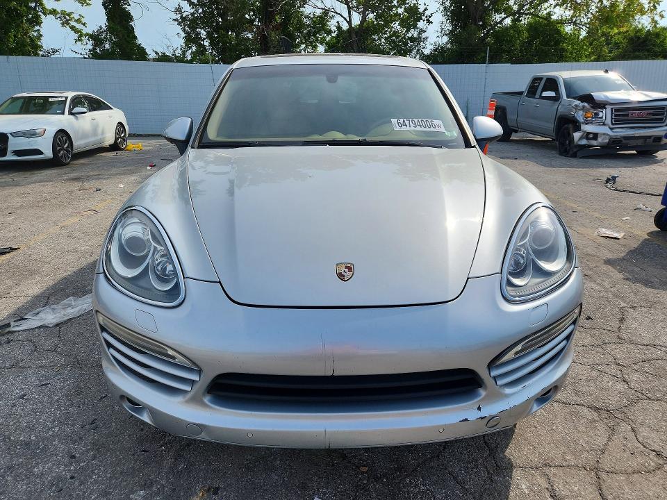 64794006 :رقم المزاد ، WP1AA2A2XCLA07214 vin ، 2012 Porsche Cayenne مزاد بيع