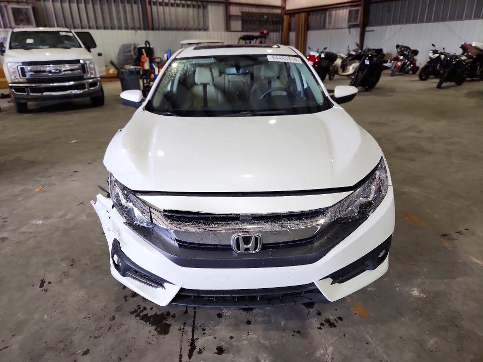 Продаж на аукціоні авто 2018 Honda Civic, vin: JHMFC1F73JX009875, номер лоту: 64465316