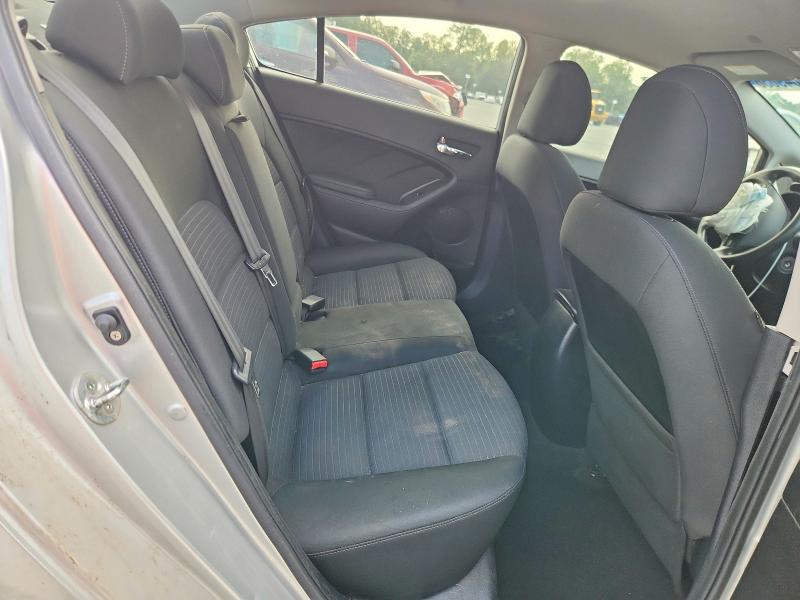 66649636 :رقم المزاد ، KNAFX4A67F5272165 vin ، 2015 Kia Forte مزاد بيع