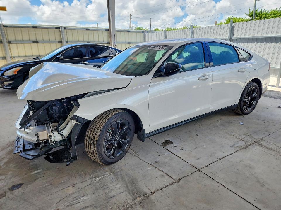 61647396 :رقم المزاد ، 1HGCY1F46SA075693 vin ، 2025 Honda Accord مزاد بيع