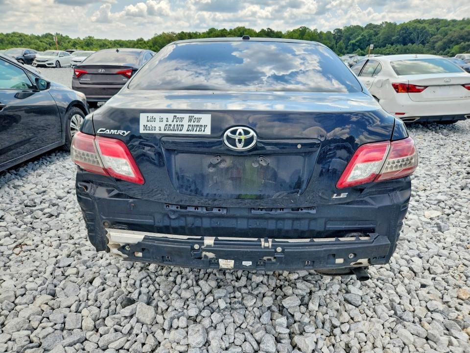 63659026 :رقم المزاد ، 4T1BF3EK6BU201587 vin ، 2011 Toyota Camry مزاد بيع