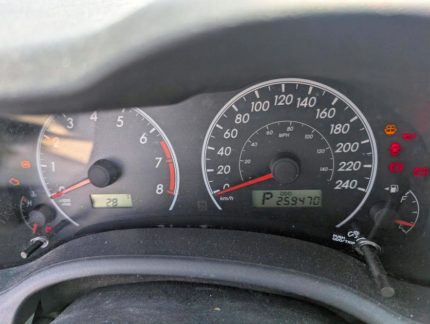 62494926 :رقم المزاد ، 2T1BU4EE9BC714582 vin ، 2011 Toyota Corolla مزاد بيع