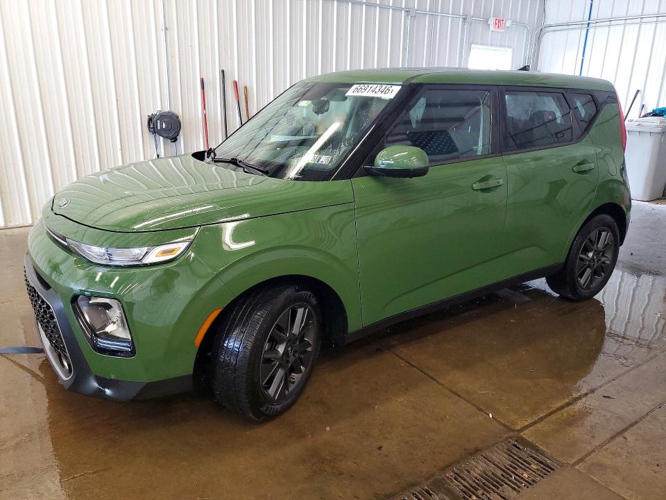 2021 Kia Soul მანქანა იყიდება აუქციონზე, vin: KNDJ33AU8M7139594, აუქციონის ნომერი: 66914346