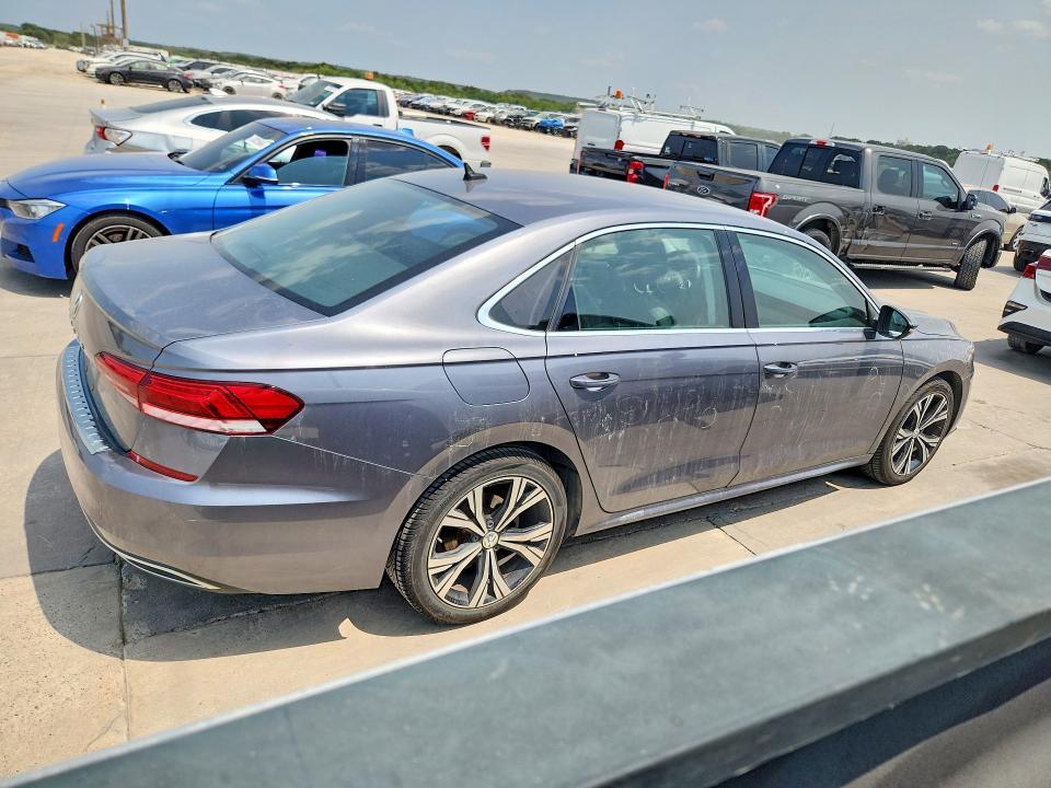 Продаж на аукціоні авто 2022 Volkswagen Passat, vin: 1VWSA7A34NC007592, номер лоту: 63572196