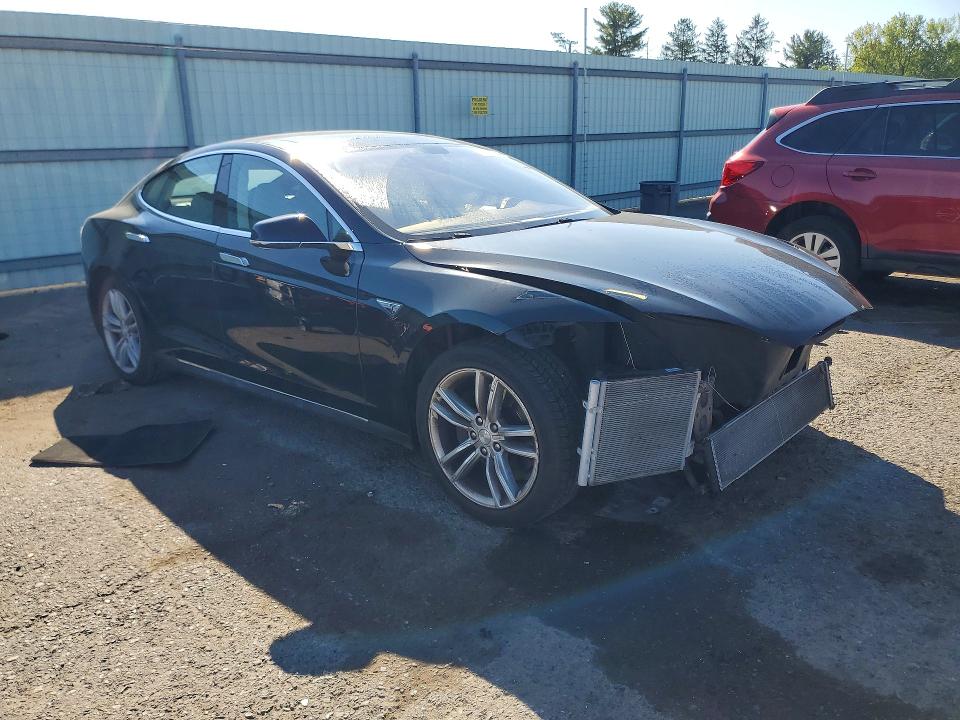 Auction sale of the 2014 Tesla Model S, vin: 5YJSA1H19EFP52314, lot number: 66242046