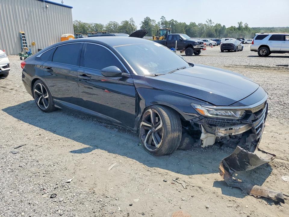 Продажа на аукционе авто 2019 Honda Accord, vin: 1HGCV1F33KA104812, номер лота: 64690936