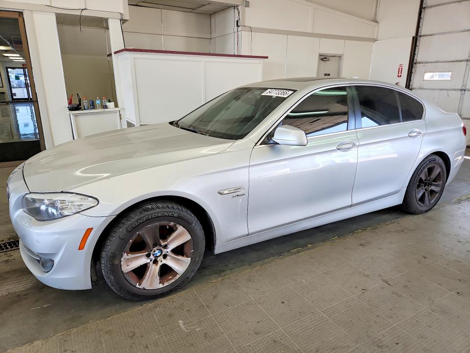 Auction sale of the 2012 Bmw 528, vin: WBAXH5C50CDW06422, lot number: 64773366
