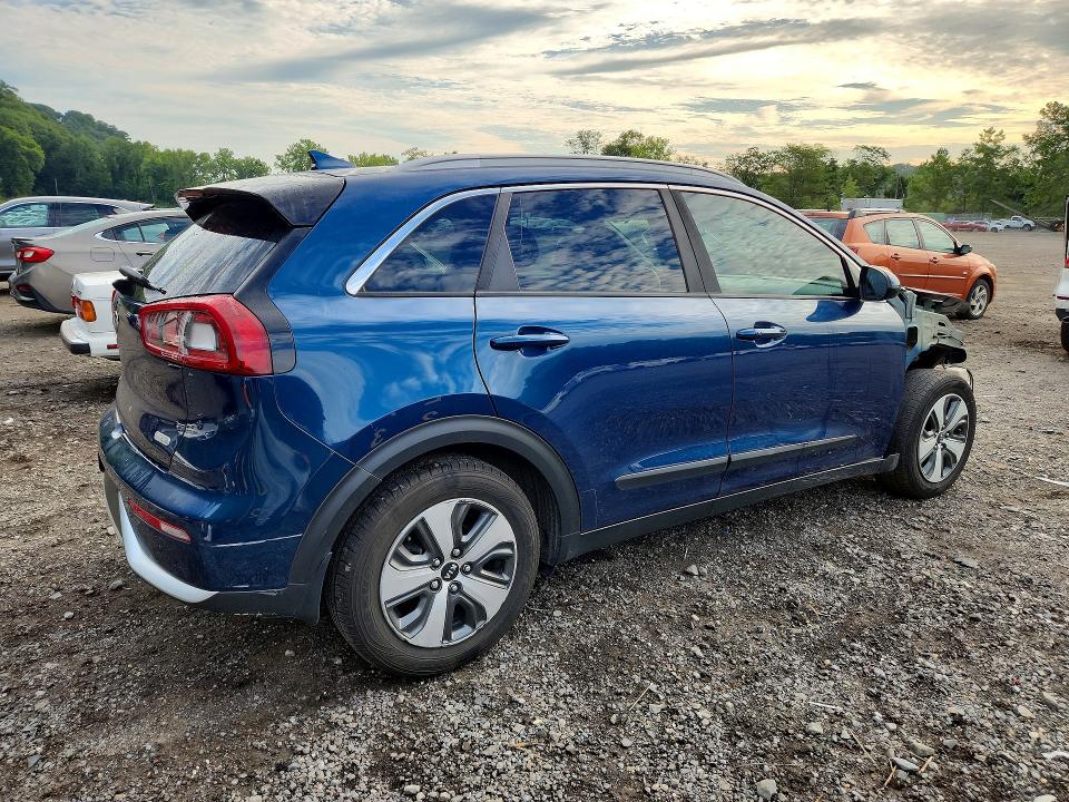 Продажа на аукционе авто 2017 Kia Niro, vin: KNDCB3LCXH5074829, номер лота: 63117726